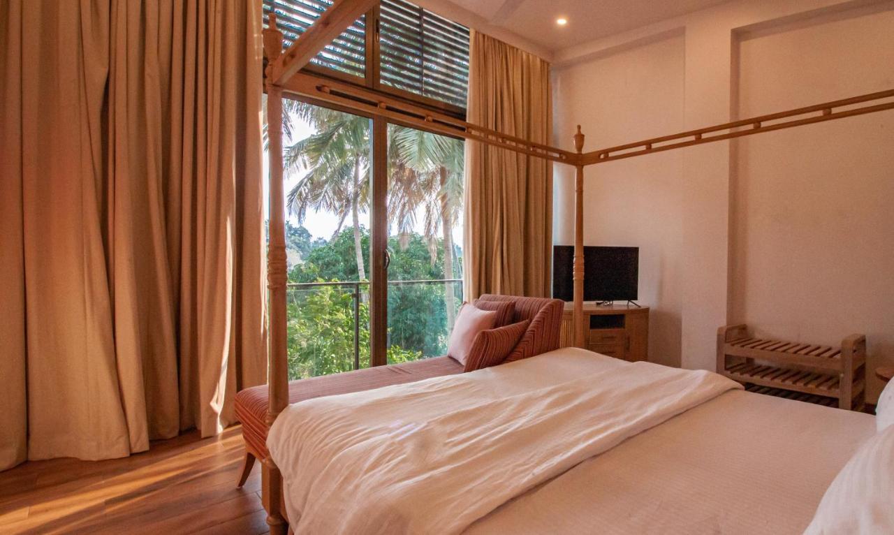 The Cloverleaf Super Luxury Villa Goa With Private Pool, North Goa Candolim Luaran gambar